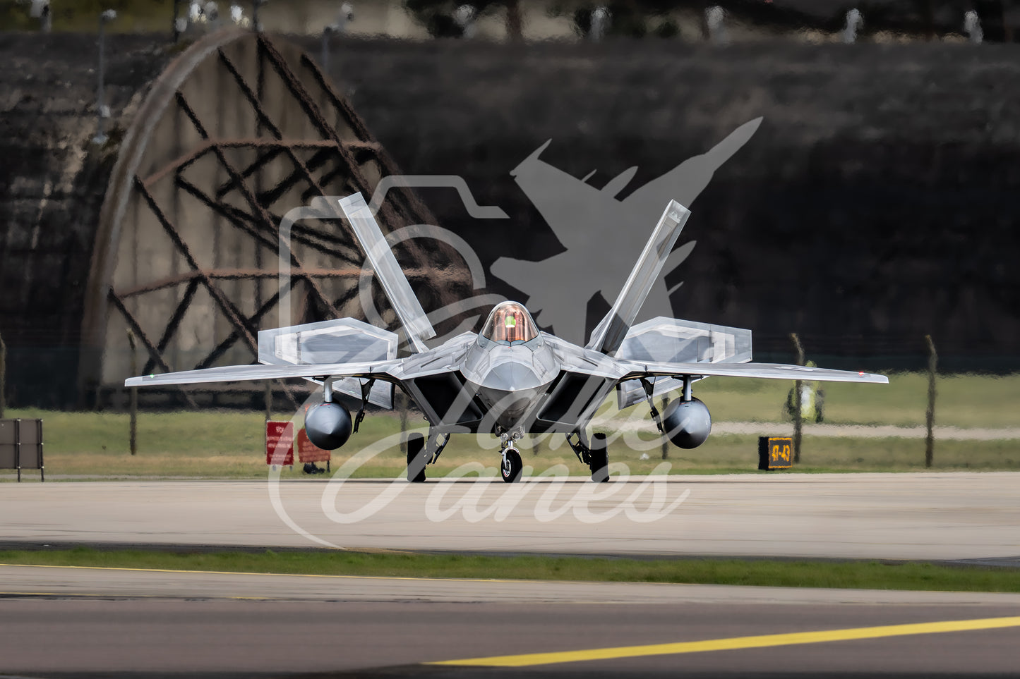 USAF F22 Raptor taxi
